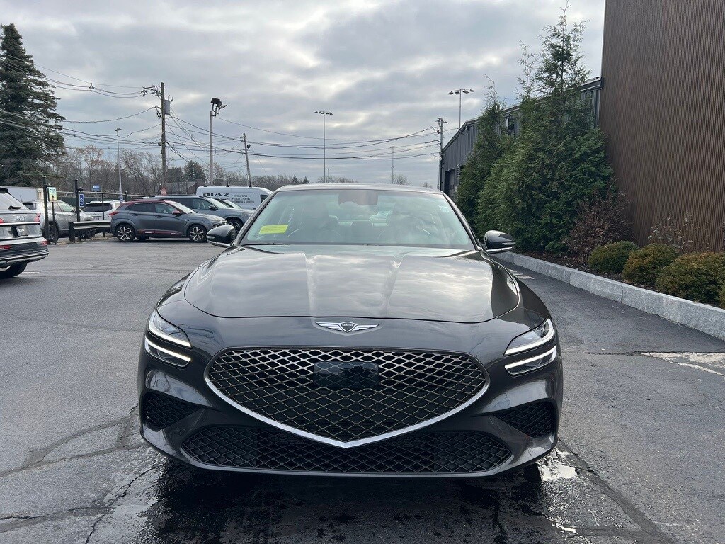 2025 Genesis G70 2.5T Sport Prestige photo 2