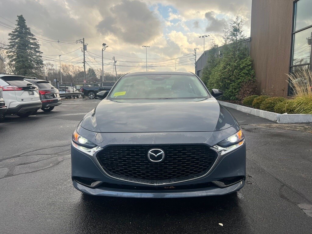 2024 Mazda Mazda3 2.5 s Carbon photo 2