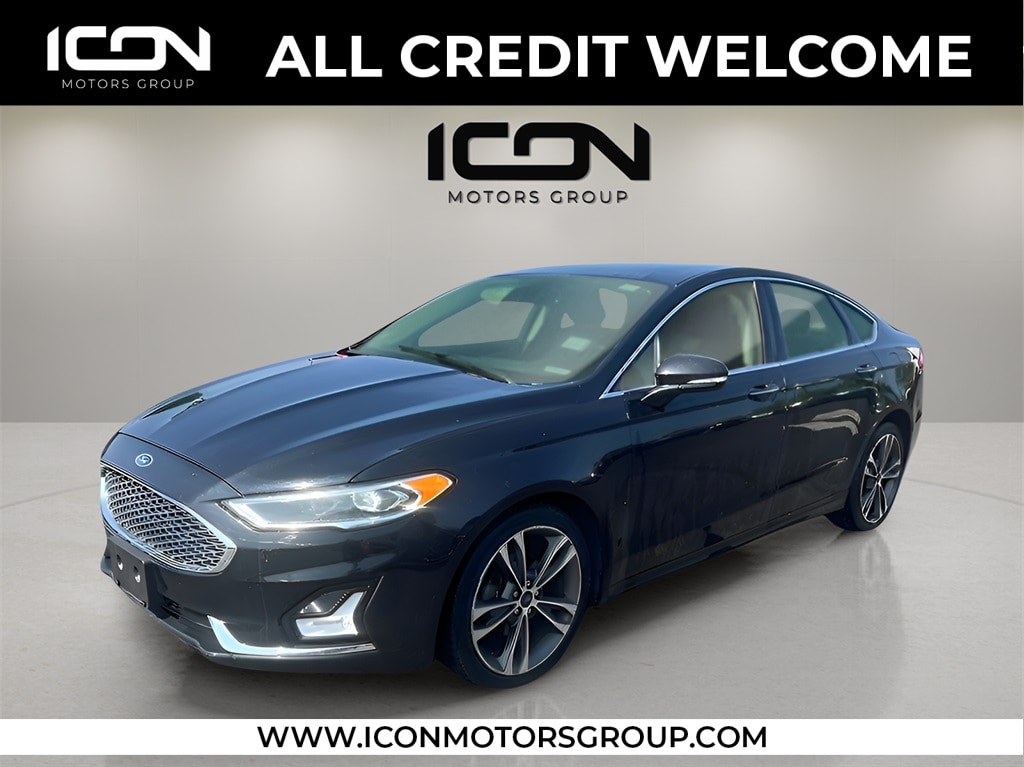 2019 Ford Fusion Titanium's photo