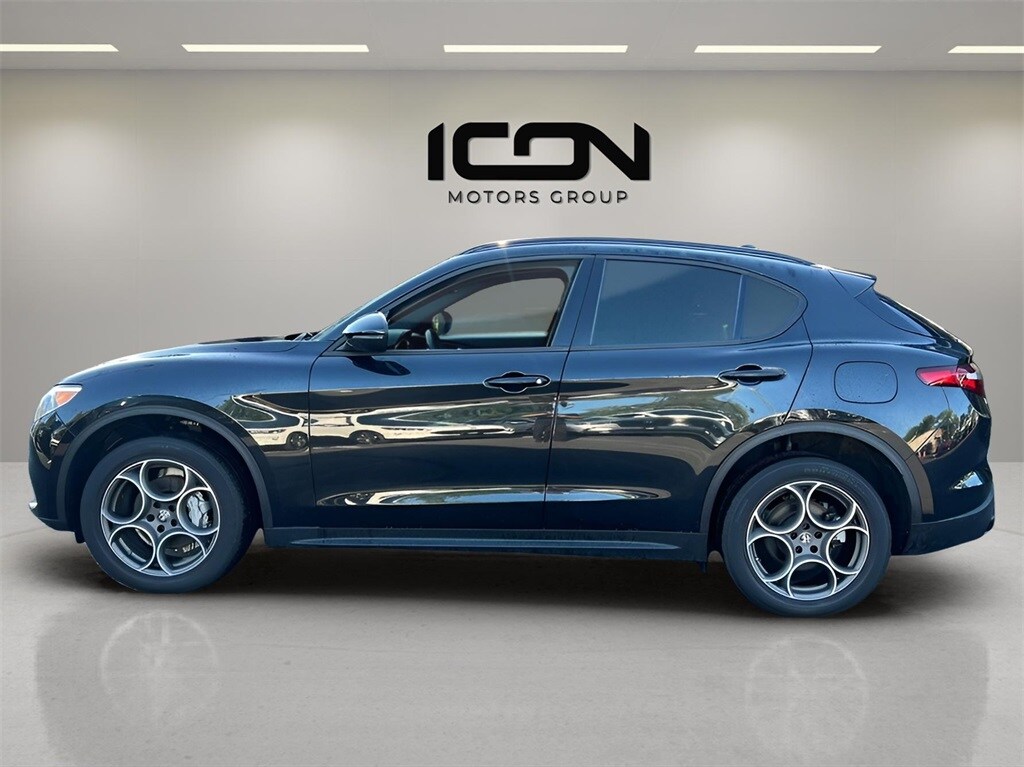 2022 Alfa Romeo Stelvio Sprint photo 4