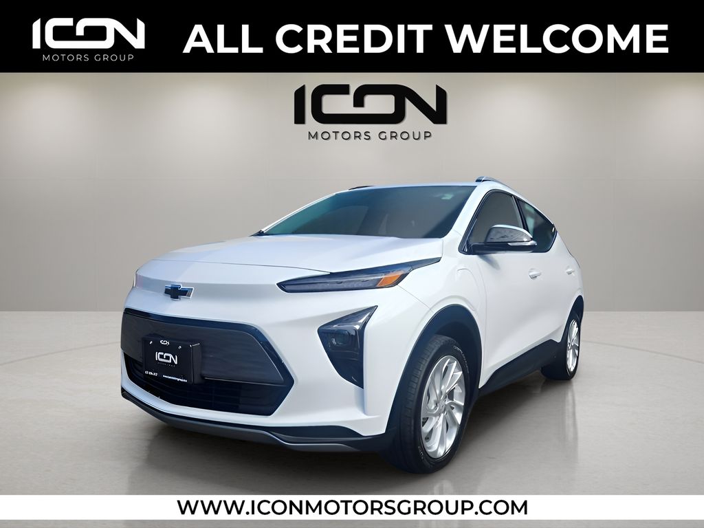 2023 Chevrolet Bolt EUV LT's photo