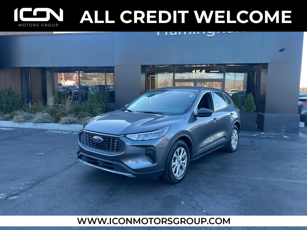 2023 Ford Escape Active's photo