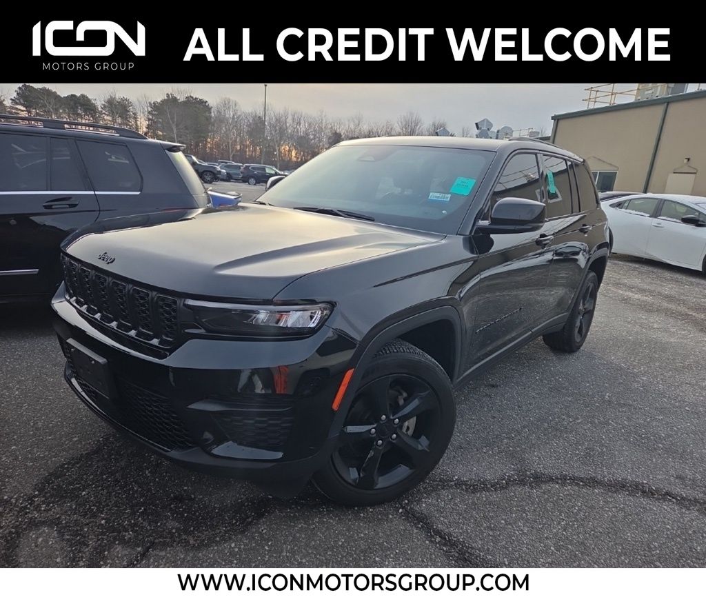 2023 Jeep Grand Cherokee Altitude's photo