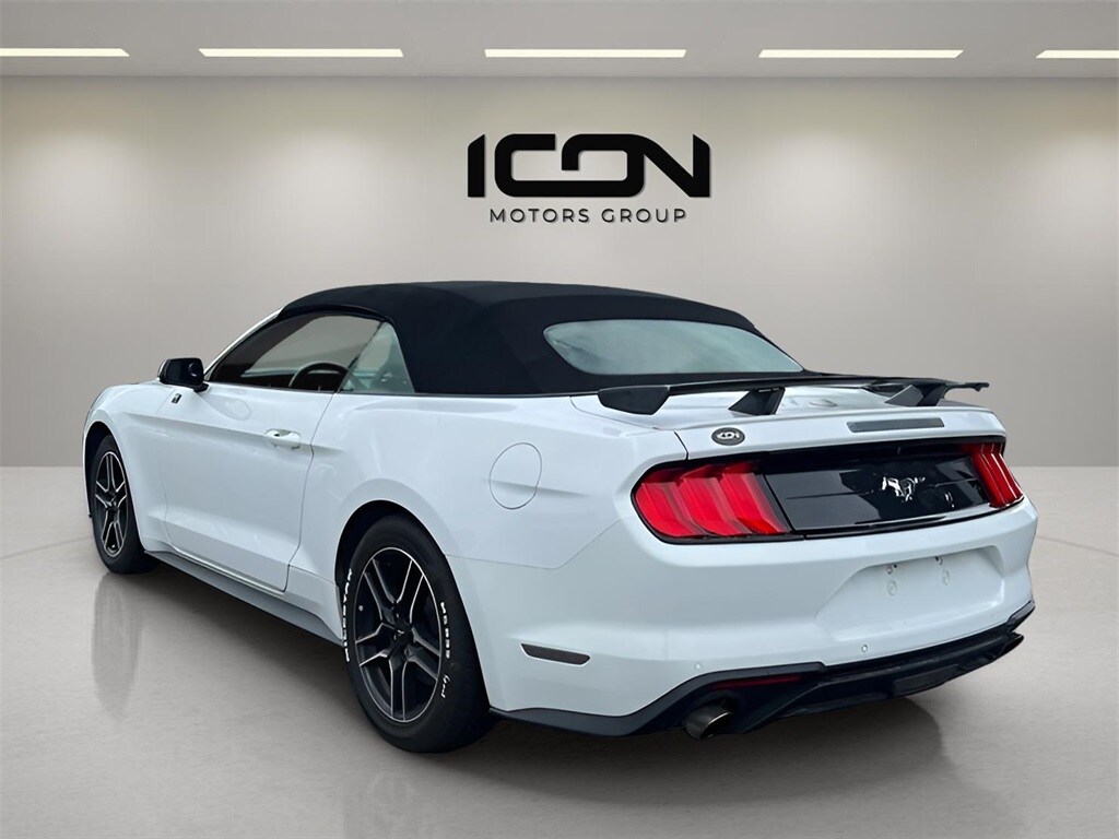 2023 Ford Mustang EcoBoost Premium photo 3