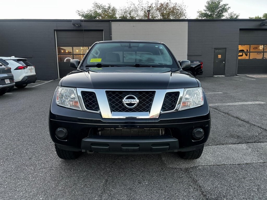 2019 Nissan Frontier SV photo 2