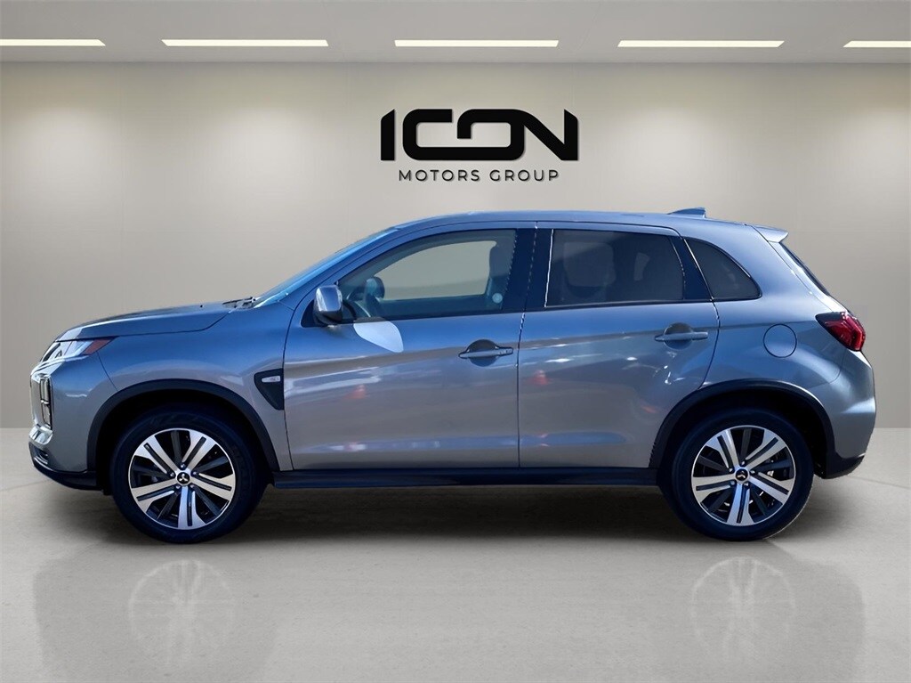 2021 Mitsubishi Outlander Sport ES photo 2
