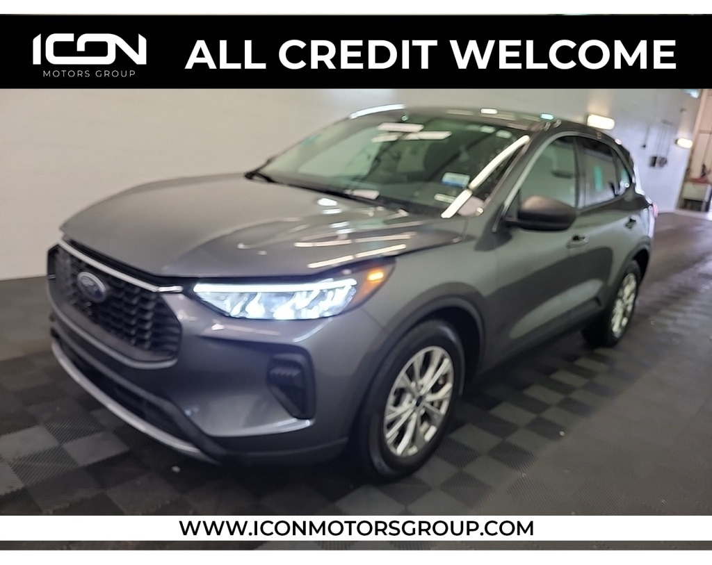 2023 Ford Escape Active's photo