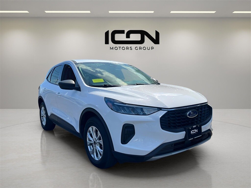 2023 Ford Escape Active photo 3