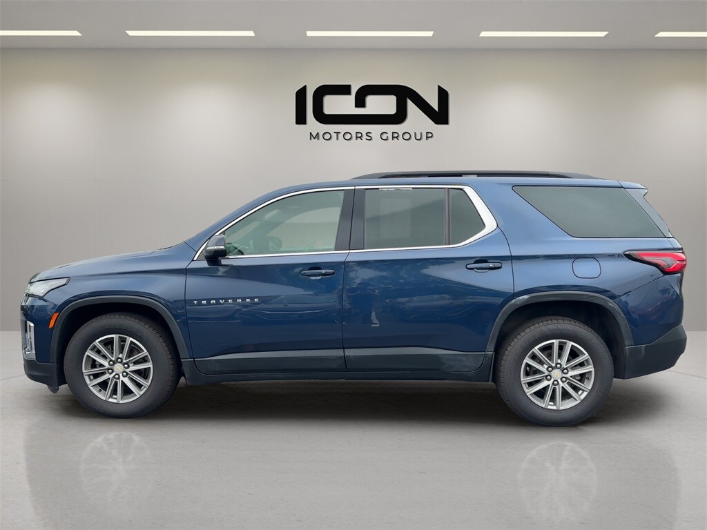 2022 Chevrolet Traverse Cloth 1LT photo 2