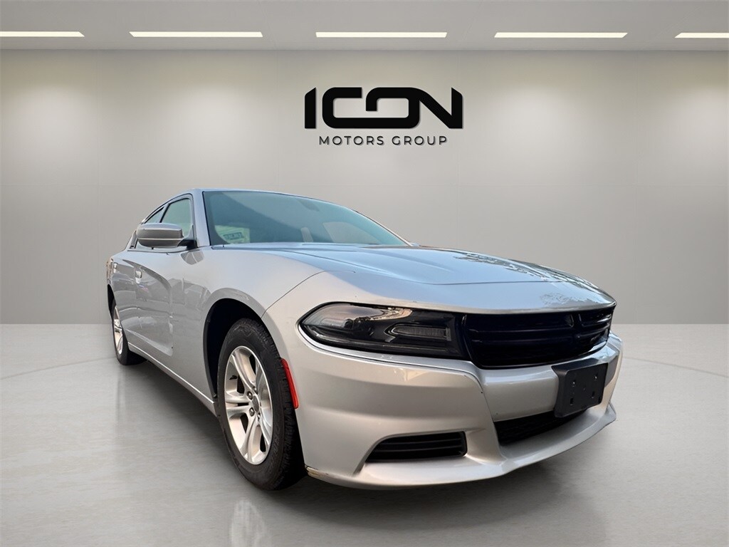 2019 Dodge Charger SXT photo 4
