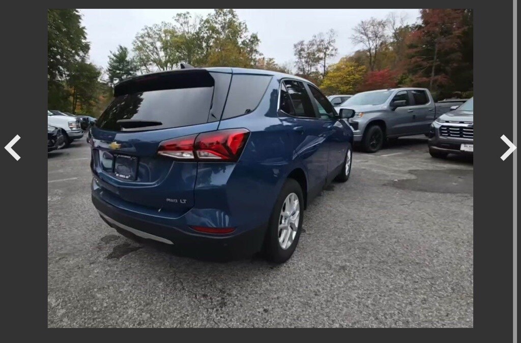 2024 Chevrolet Equinox photo 2