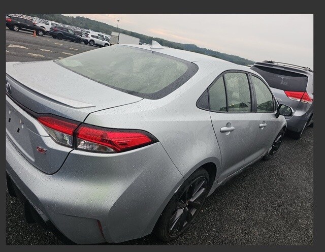 2024 Toyota Corolla SE photo 2