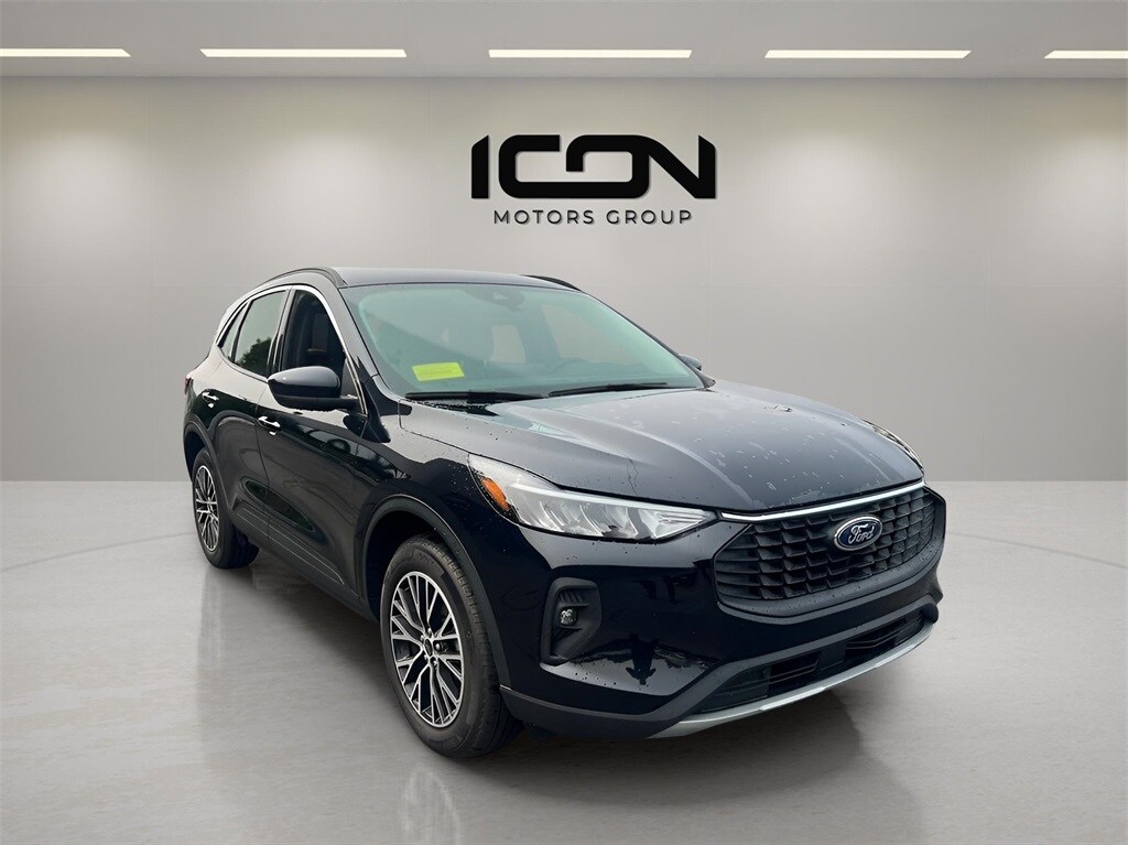 2024 Ford Escape photo 3