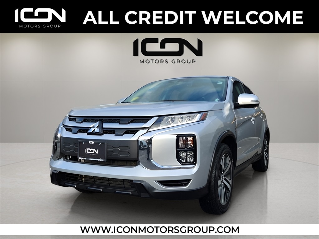 2021 Mitsubishi Outlander Sport SE's photo