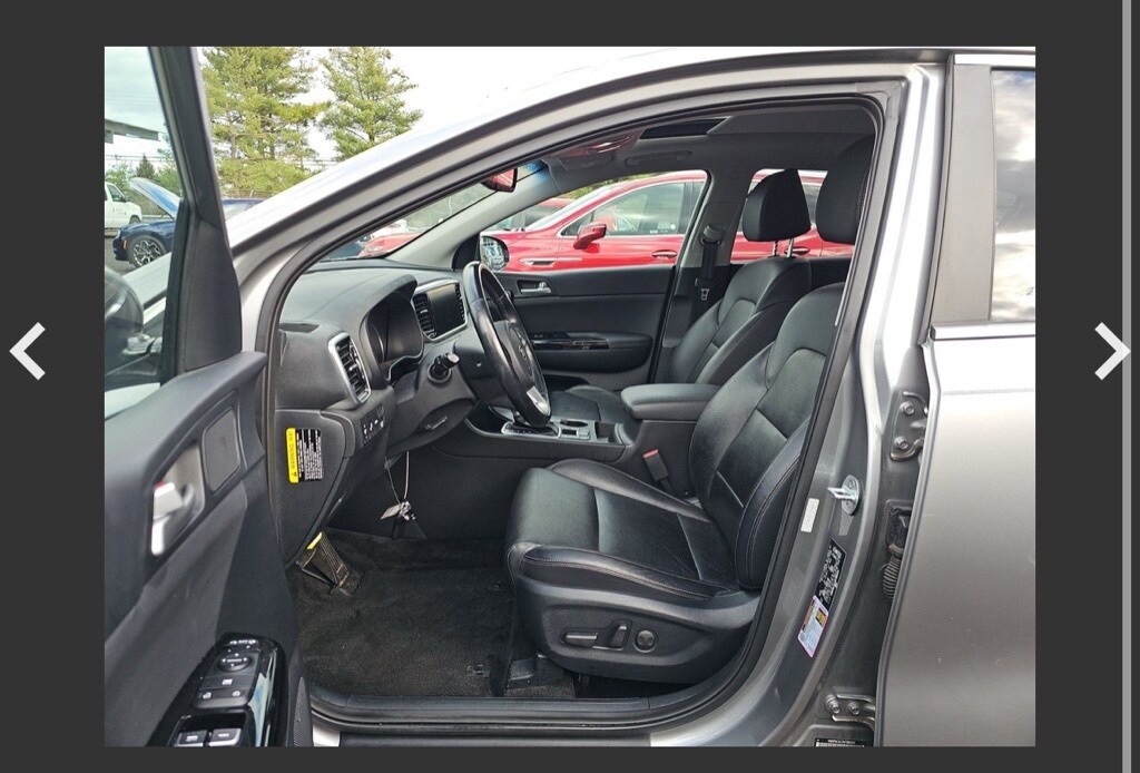 2022 Kia Sportage EX photo 3