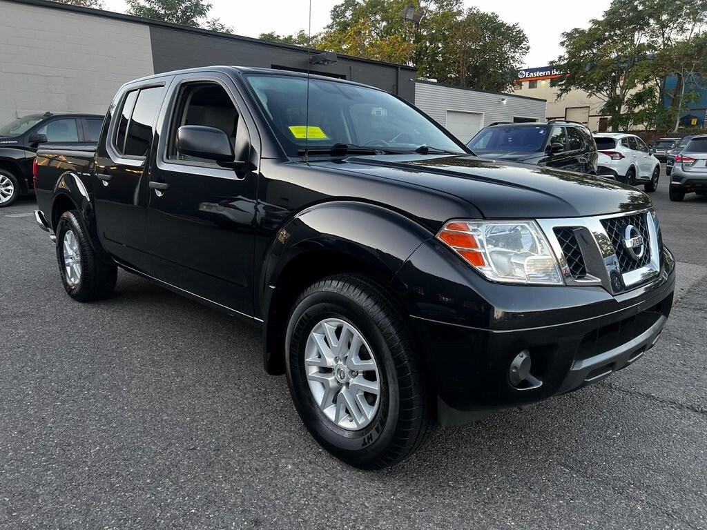 2019 Nissan Frontier SV photo 3