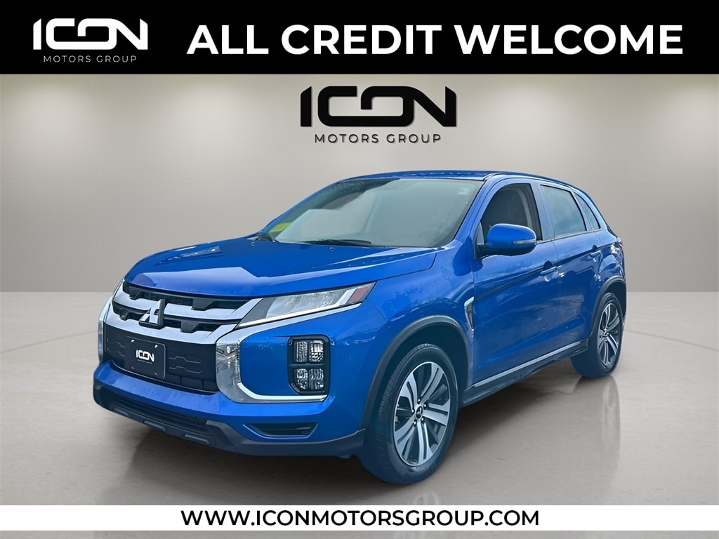 2024 Mitsubishi Outlander Sport SE's photo