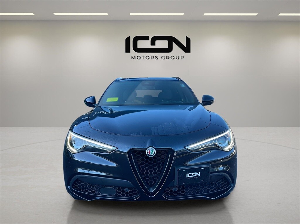 2022 Alfa Romeo Stelvio Sprint photo 2
