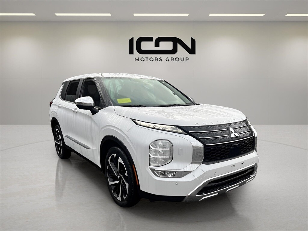 2022 Mitsubishi Outlander Black Edition LE SEL GT photo 3