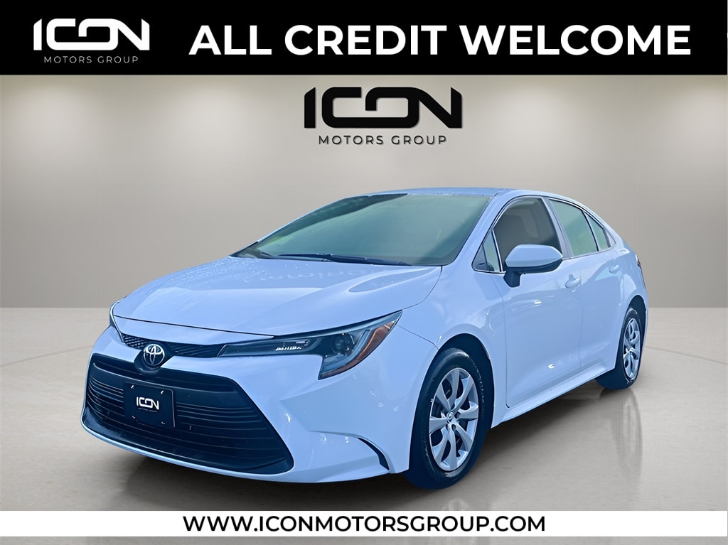 2023 Toyota Corolla LE's photo