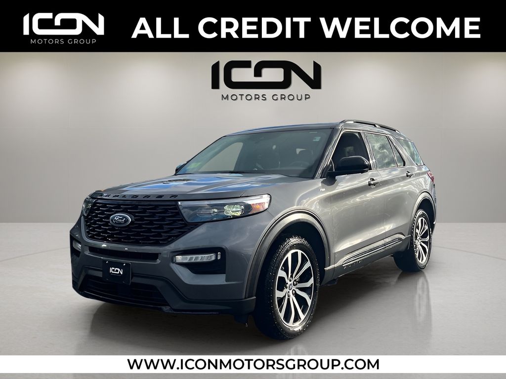 2023 Ford Explorer ST-LINE's photo