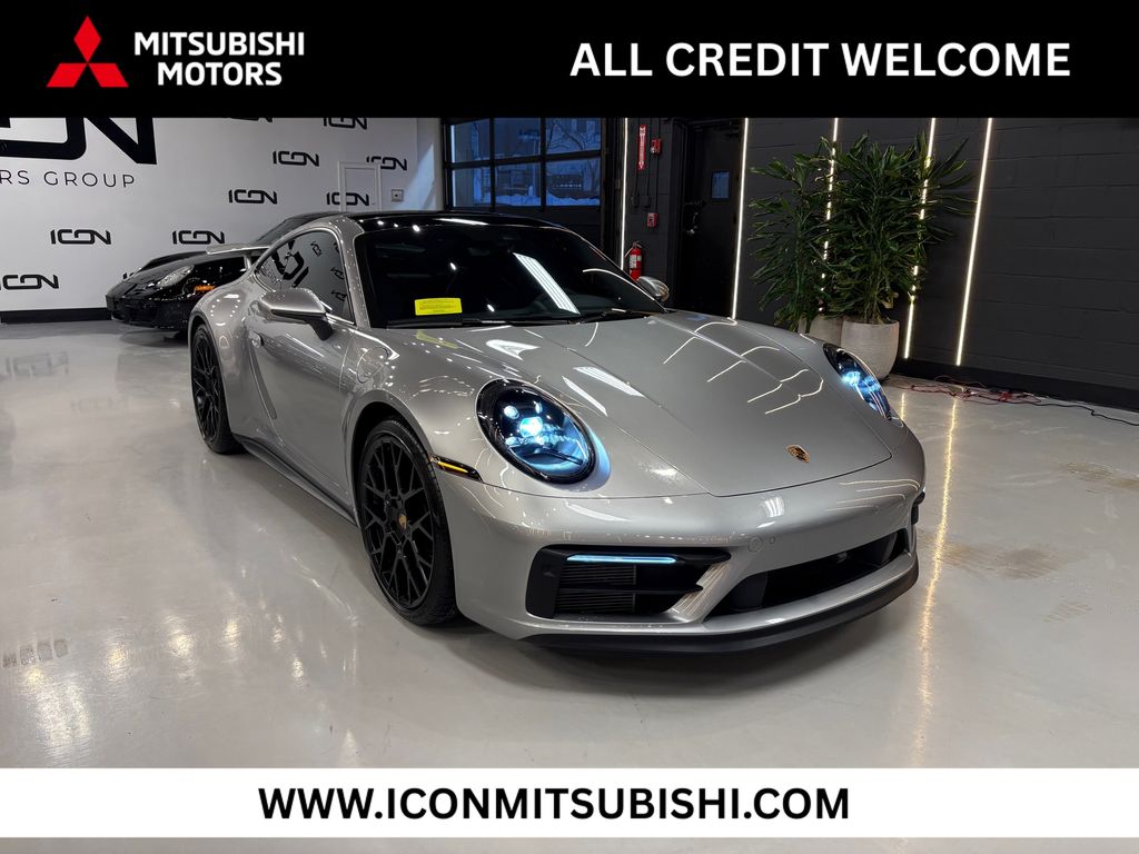 2024 Porsche 911 Carrera GTS Coupe RWD
