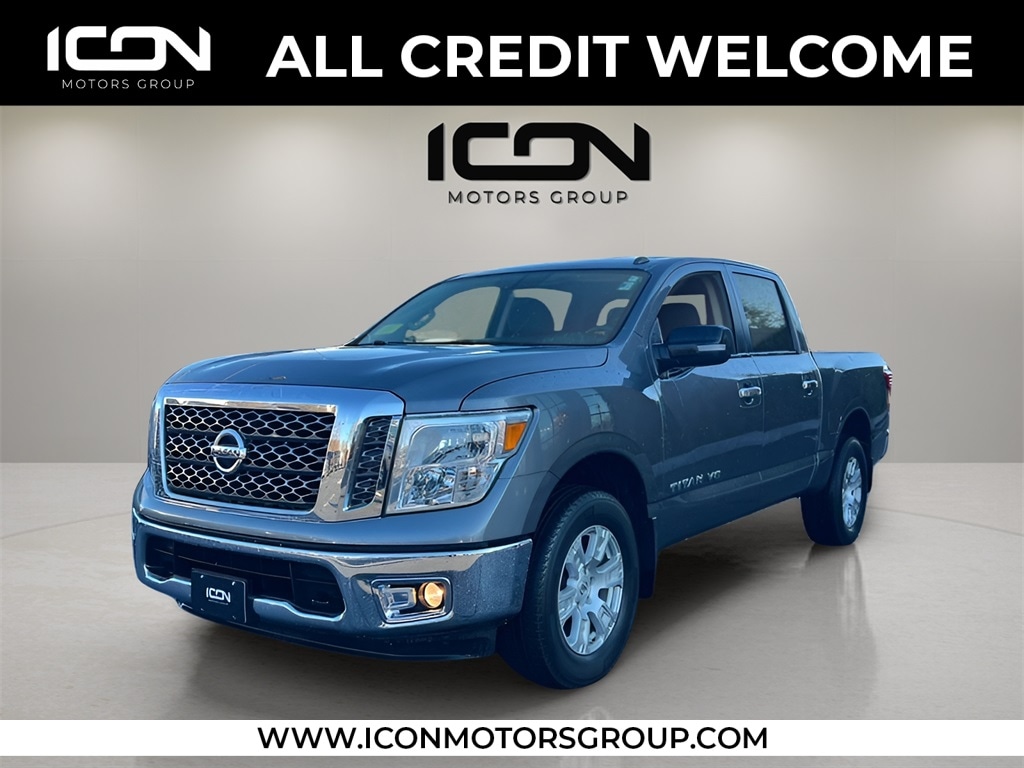 2018 Nissan Titan SV's photo