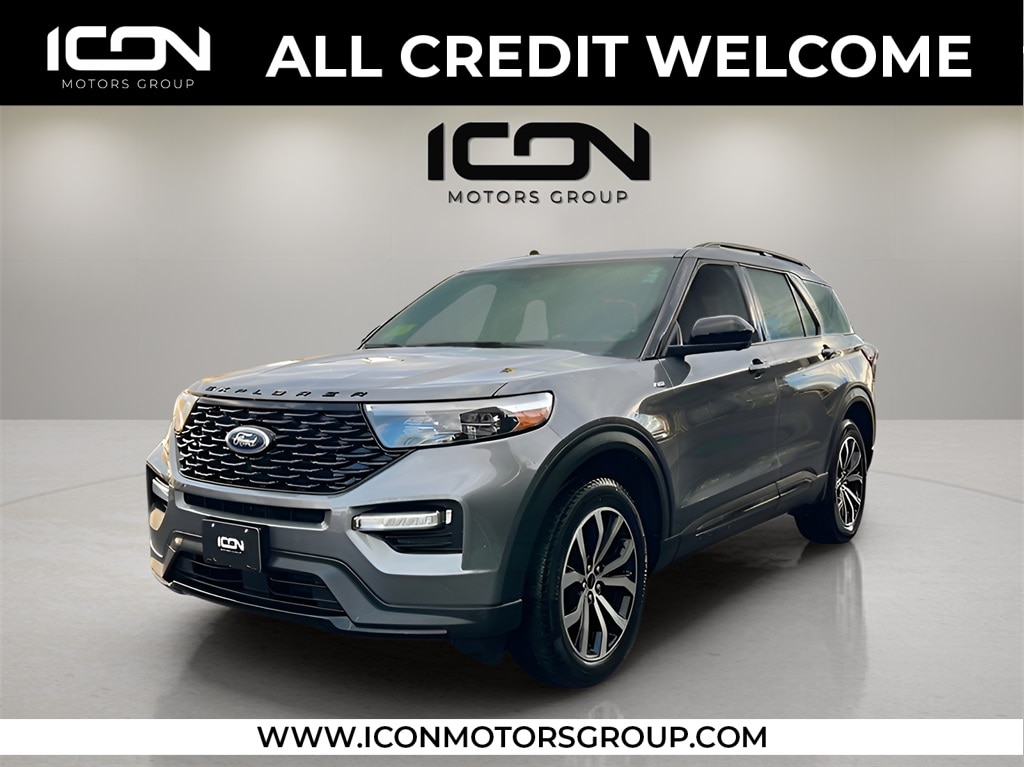 2023 Ford Explorer ST-LINE's photo