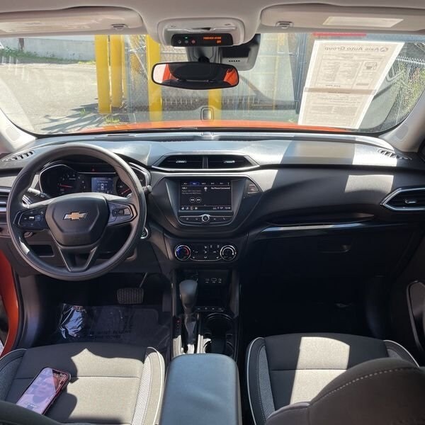2022 Chevrolet Trailblazer LT photo 3