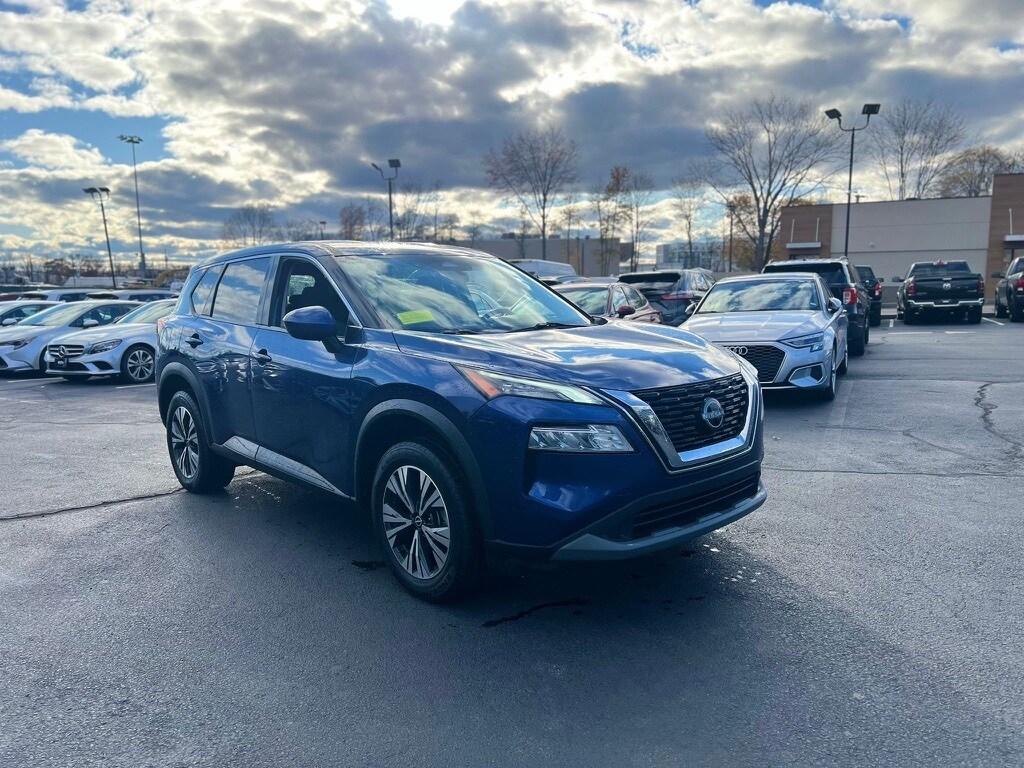 2023 Nissan Rogue SV AWD photo 3