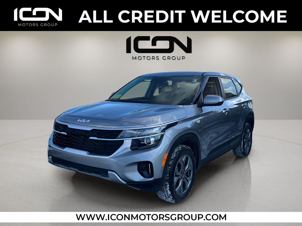 2024 Kia Seltos LX's photo