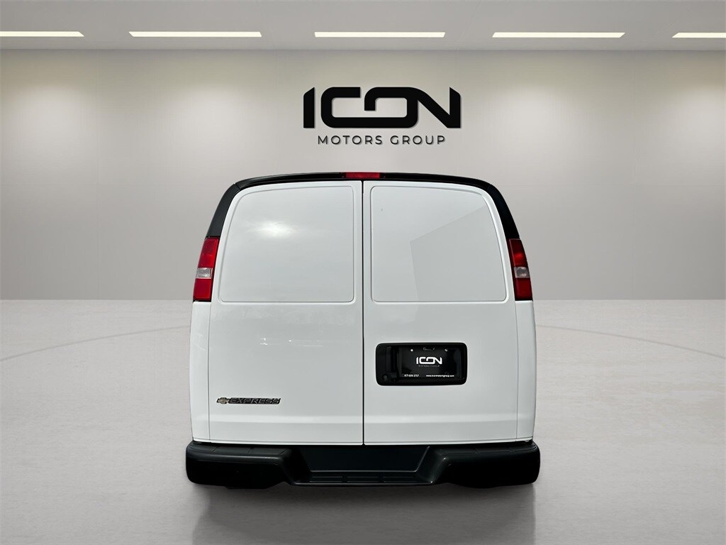 2023 Chevrolet Express 2500 Work Van photo 4