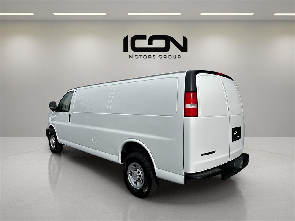 2023 Chevrolet Express 2500 Work Van photo 3