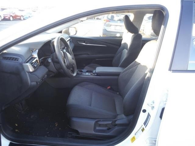 2025 Toyota Camry LE photo 3