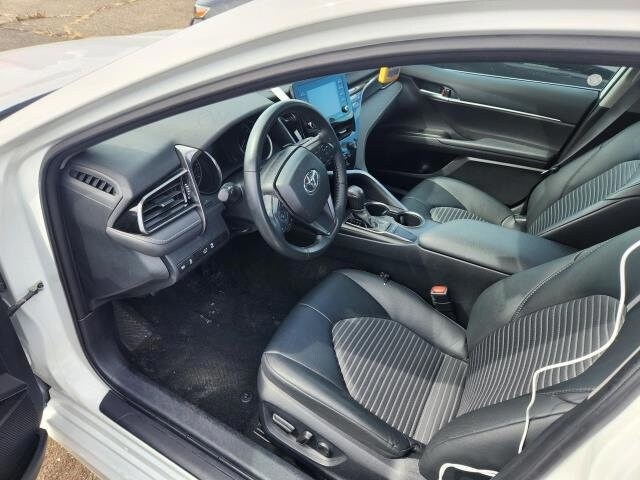 2024 Toyota Camry SE photo 3