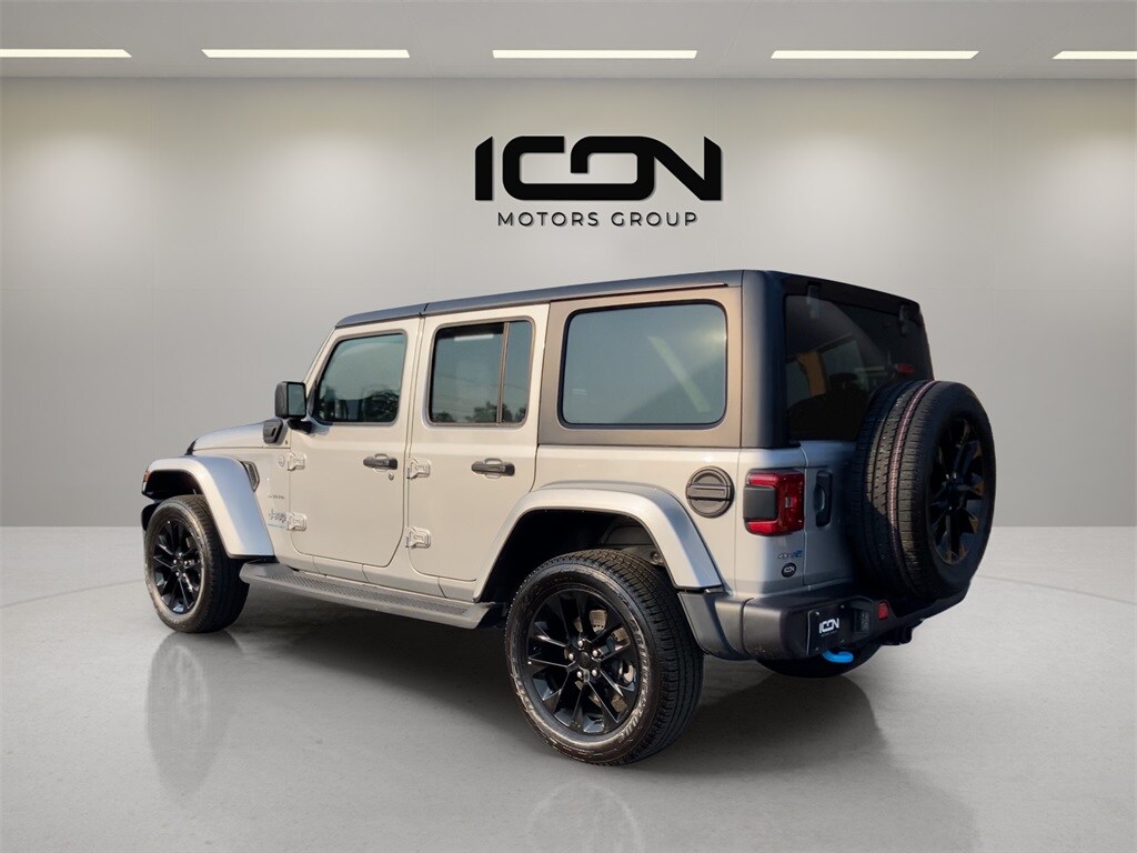2023 Jeep Wrangler Sahara 4xe photo 3