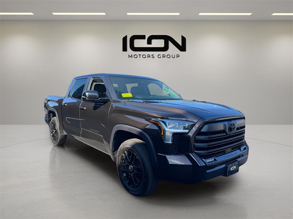 2024 Toyota Tundra Limited photo 3