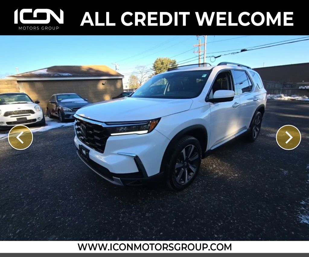2023 Honda Pilot Touring's photo