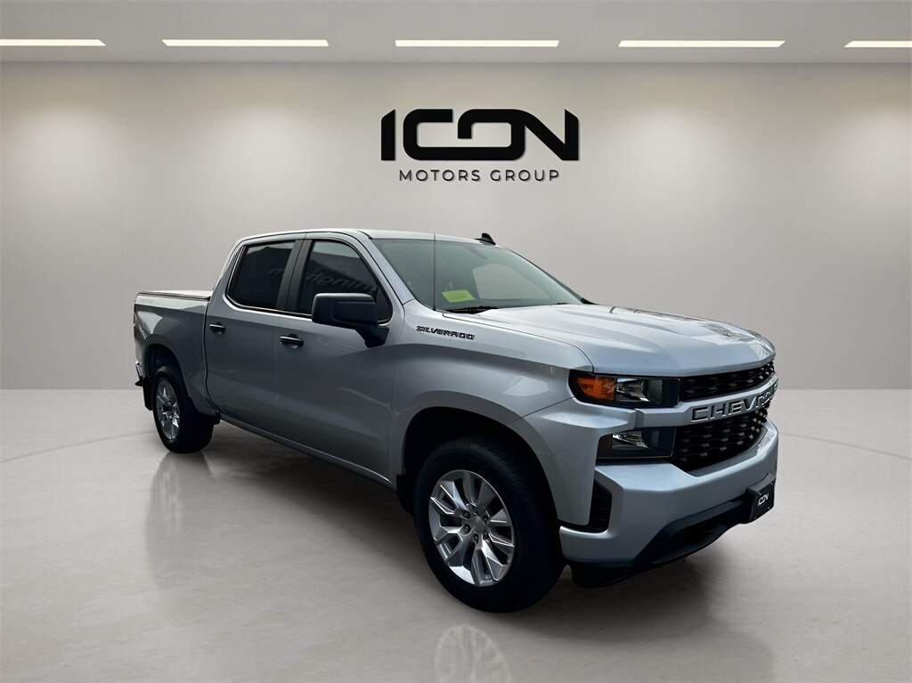 2021 Chevrolet Silverado 1500 Custom photo 2