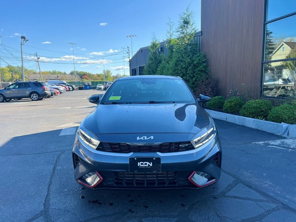 2022 Kia Forte GT photo 2