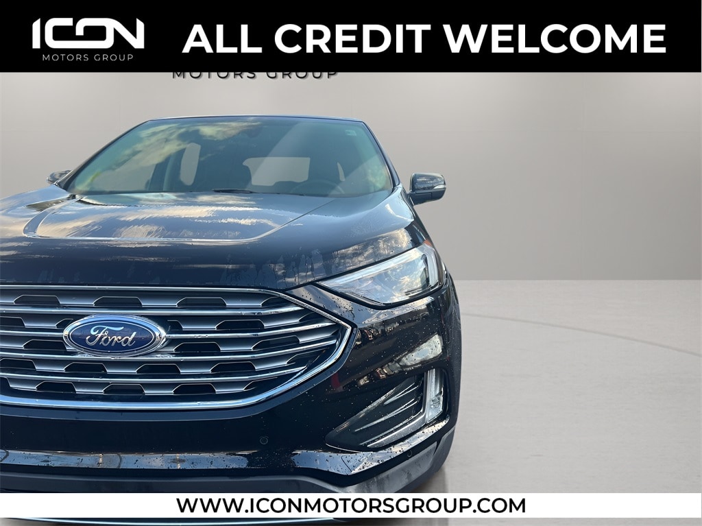 2024 Ford Edge Titanium's photo