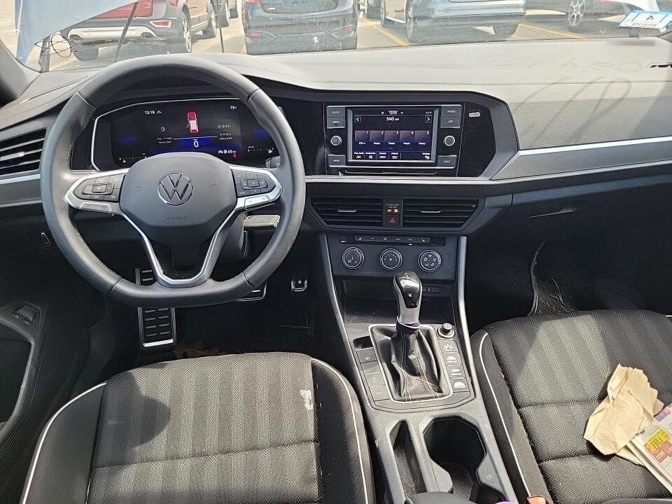 2024 Volkswagen Jetta 1.5T Sport photo 3