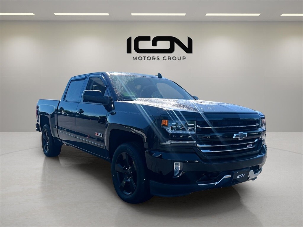 2018 Chevrolet Silverado 1500 LTZ photo 2