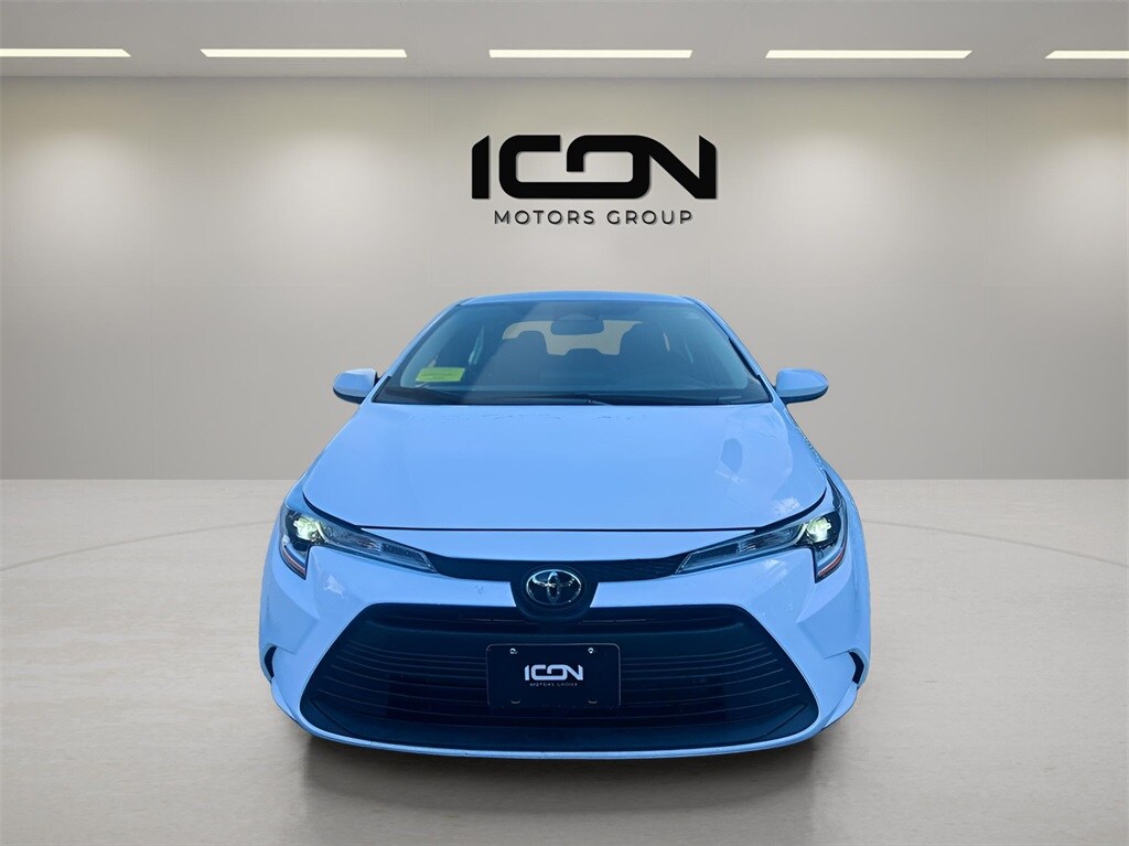 2024 Toyota Corolla LE photo 2