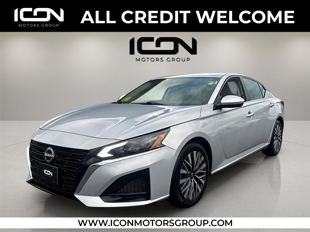 2023 Nissan Altima SV's photo