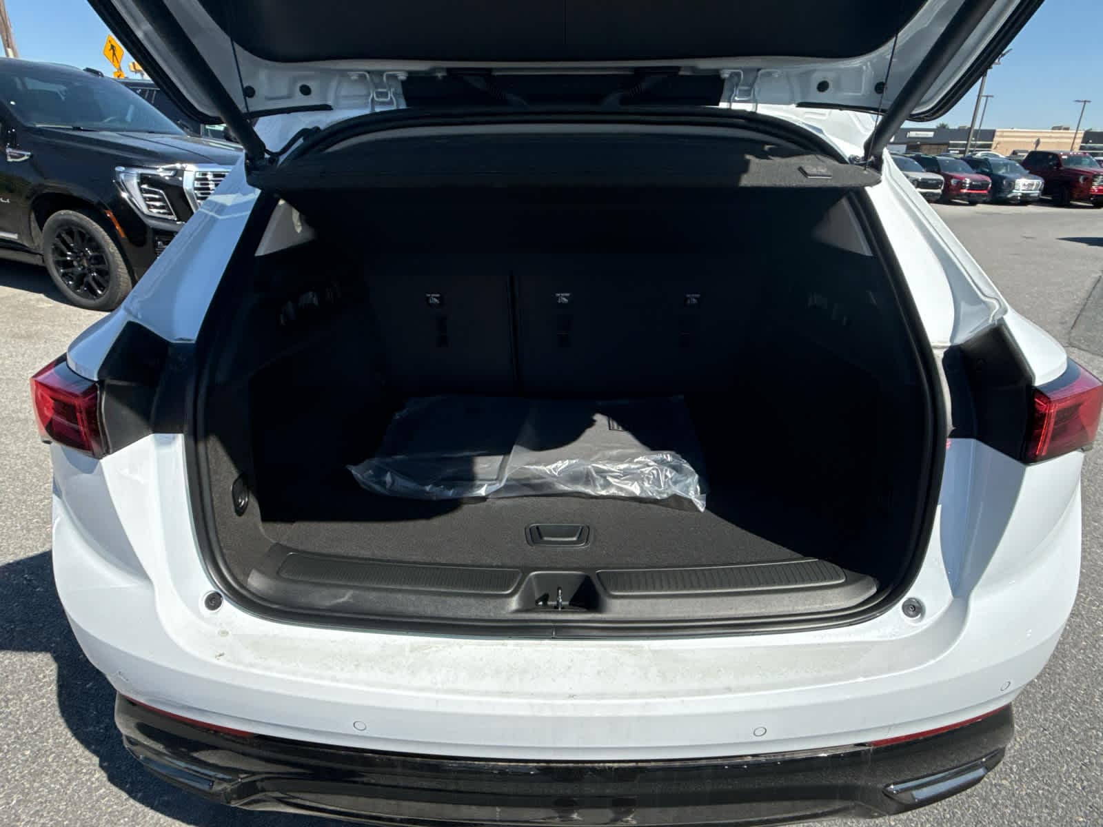 2026 Buick Envision Sport Touring - Photo 28