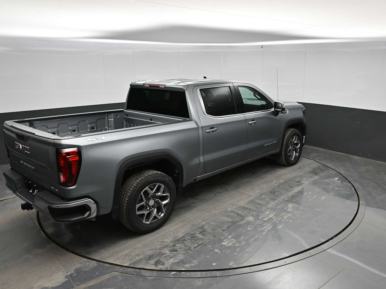 2026 GMC Sierra 1500 SLE - Photo 29