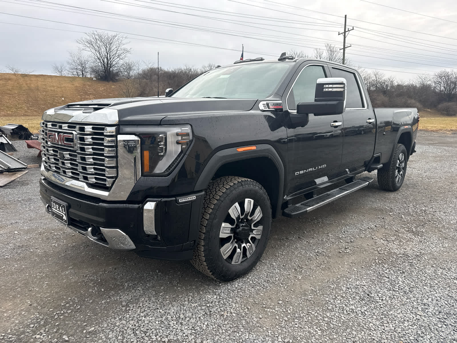 2025 GMC Sierra 2500HD Denali's photo
