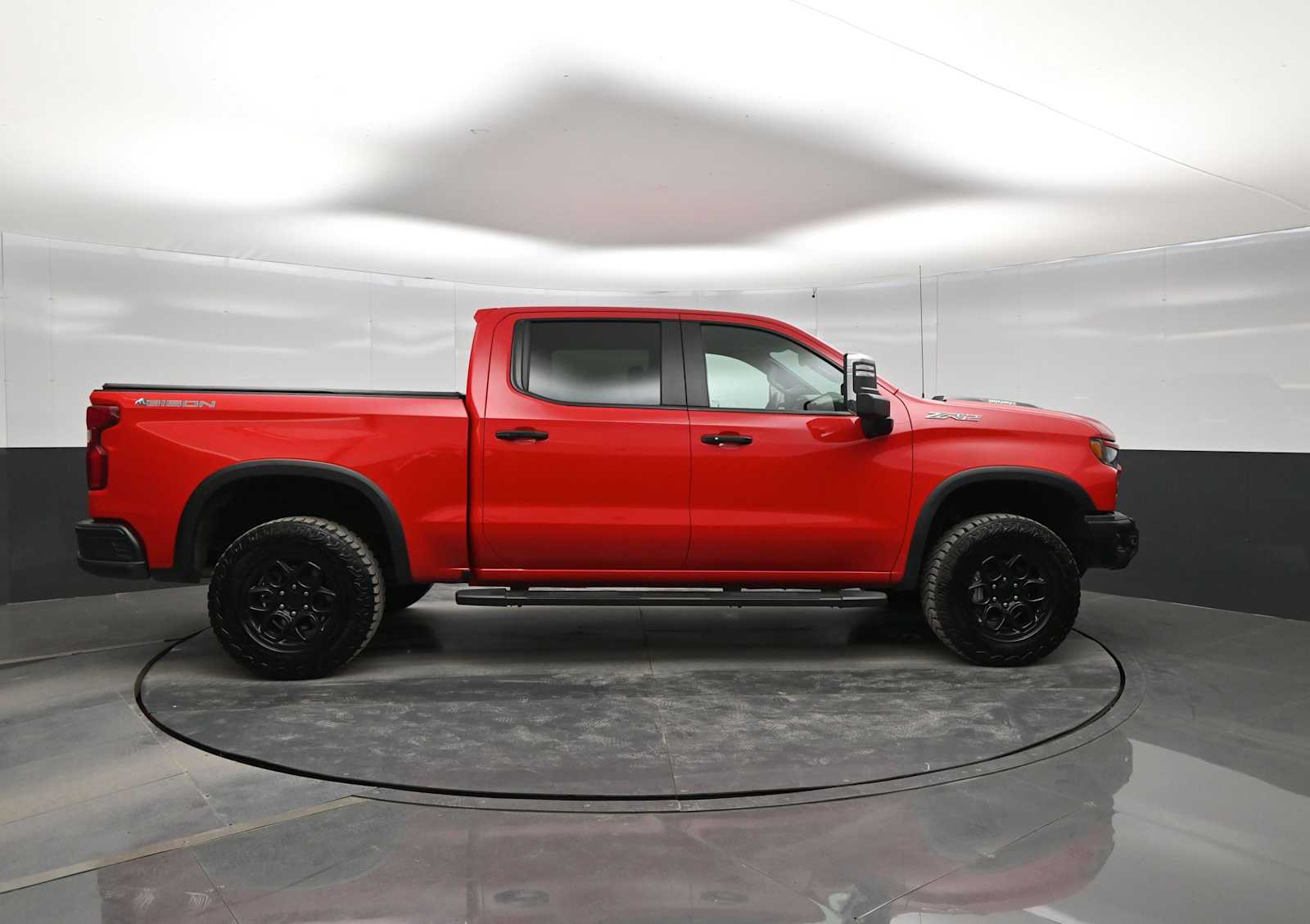 2024 Chevrolet Silverado 1500 ZR2 - Photo 9