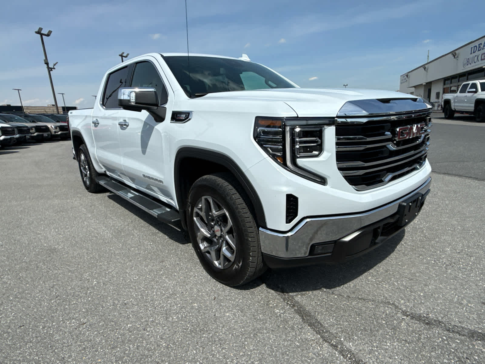 2026 GMC Sierra 1500 SLT - Photo 14